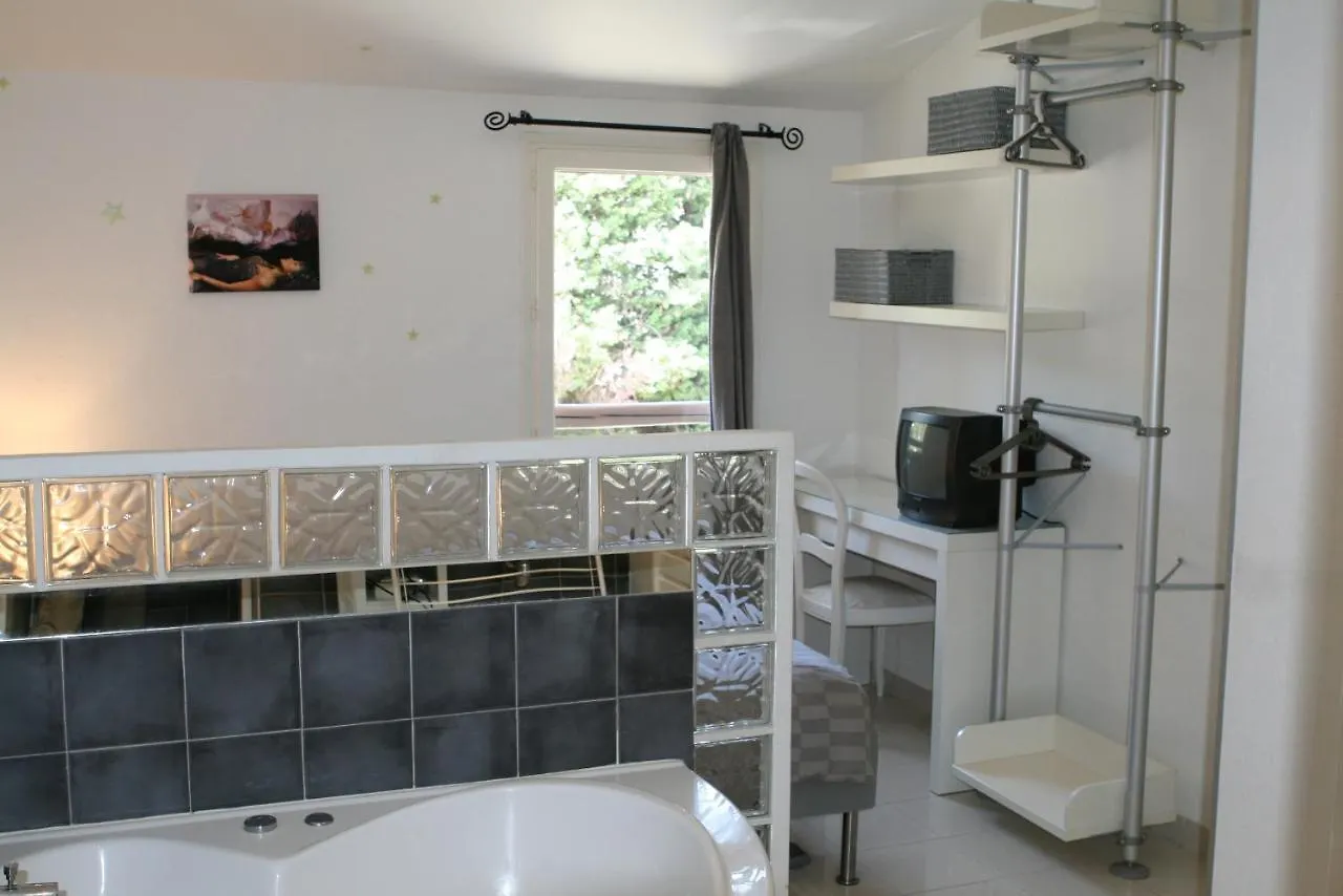 Coquet Appartement Dans Mazet Ste Maxime Riviera Sainte-Maxime 0*,